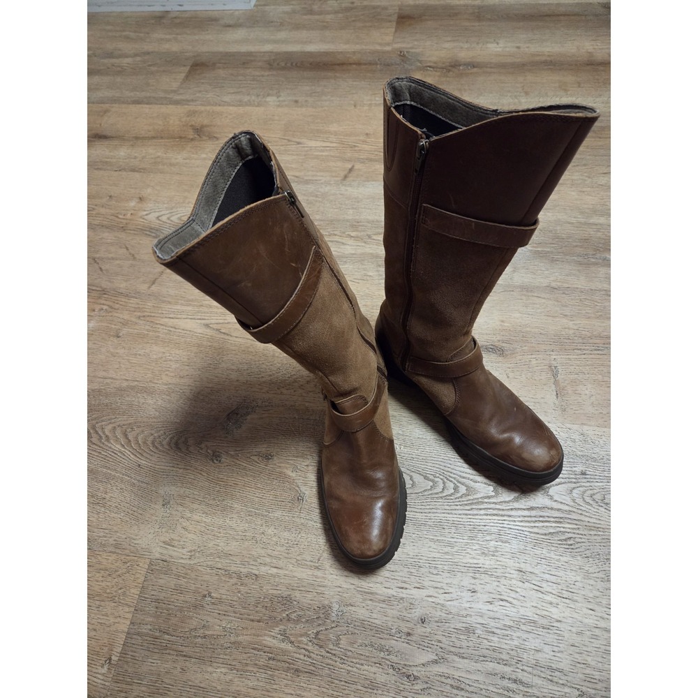 Merrell brown women's boots-size 9.5